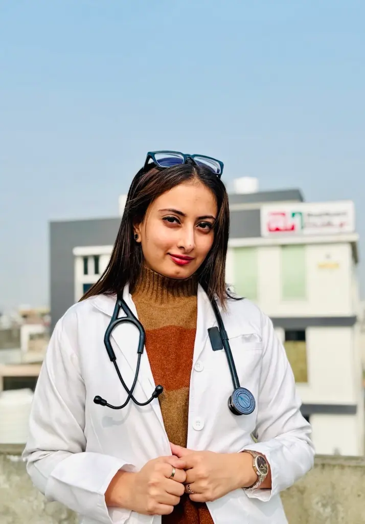 Dr. Ravina Lalchandani